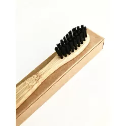   Coconutoil cosmetics-bio lebomló bambusz fogkefe aktív szénn